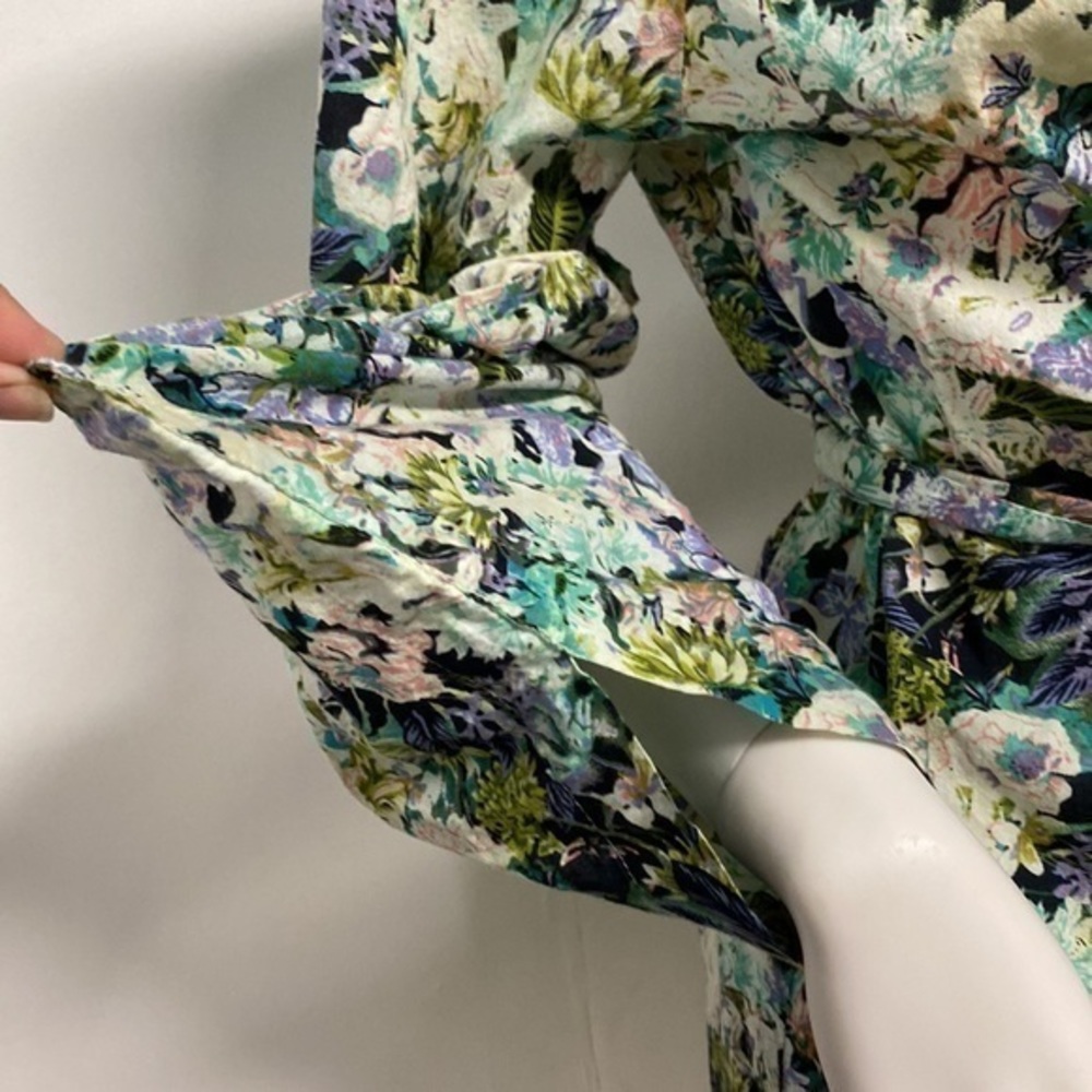 Plum Pretty Sugar‎ Floral Bridal Kimono Robe - Picture 4 of 15